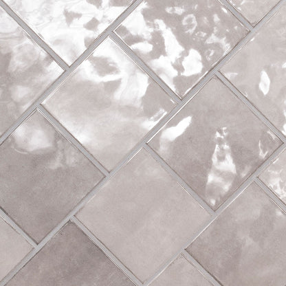5x5 Renzo Patterned Natural-Look Glossy Textured Ceramic Tile Pearl Gray