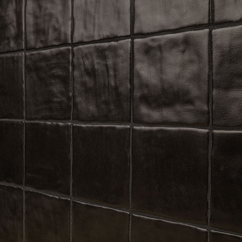 4x4 Zest Solid-Color Satin Wavy Ceramic Tile Charcoal Black